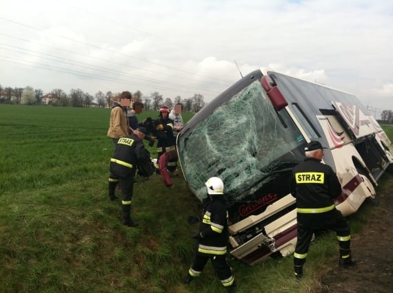 Wypadek autobusu na autostradzie A4 - fot. Martyna Czerwińska