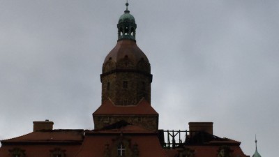 Pożar zamku Książ: Już dwie osoby usłyszały zarzuty - 3