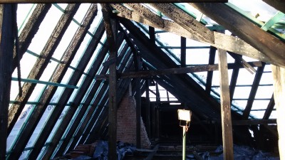 Rusza odbudowa spalonego dachu zamku Książ (Wideo) - 0