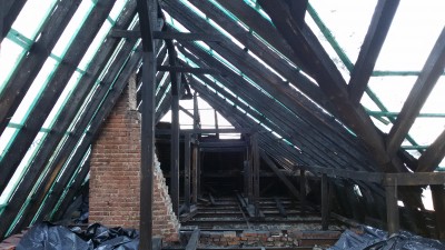 Rusza odbudowa spalonego dachu zamku Książ (Wideo) - 2