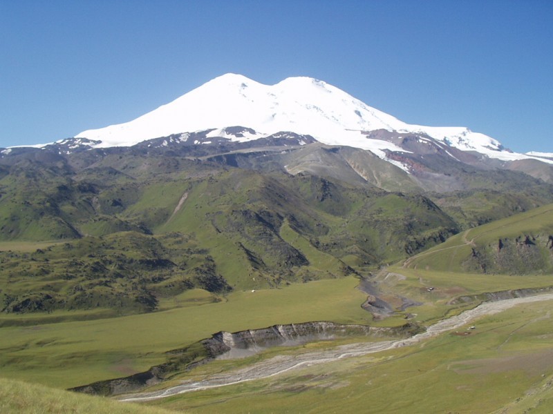 Wrocławianin zdobył Elbrus dwa razy w ciągu 18 godzin - fot. Александр Сорель/Wikipedia