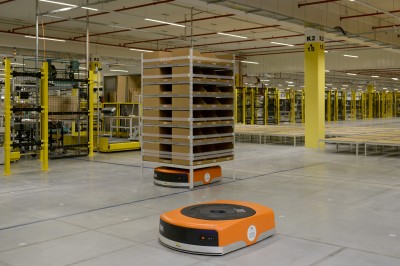 Amazon: Magazynierzy będą pracować z robotami (FOTO) - 16