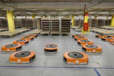 Amazon: Magazynierzy będą pracować z robotami (FOTO) - 26