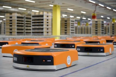 Amazon: Magazynierzy będą pracować z robotami (FOTO) - 32